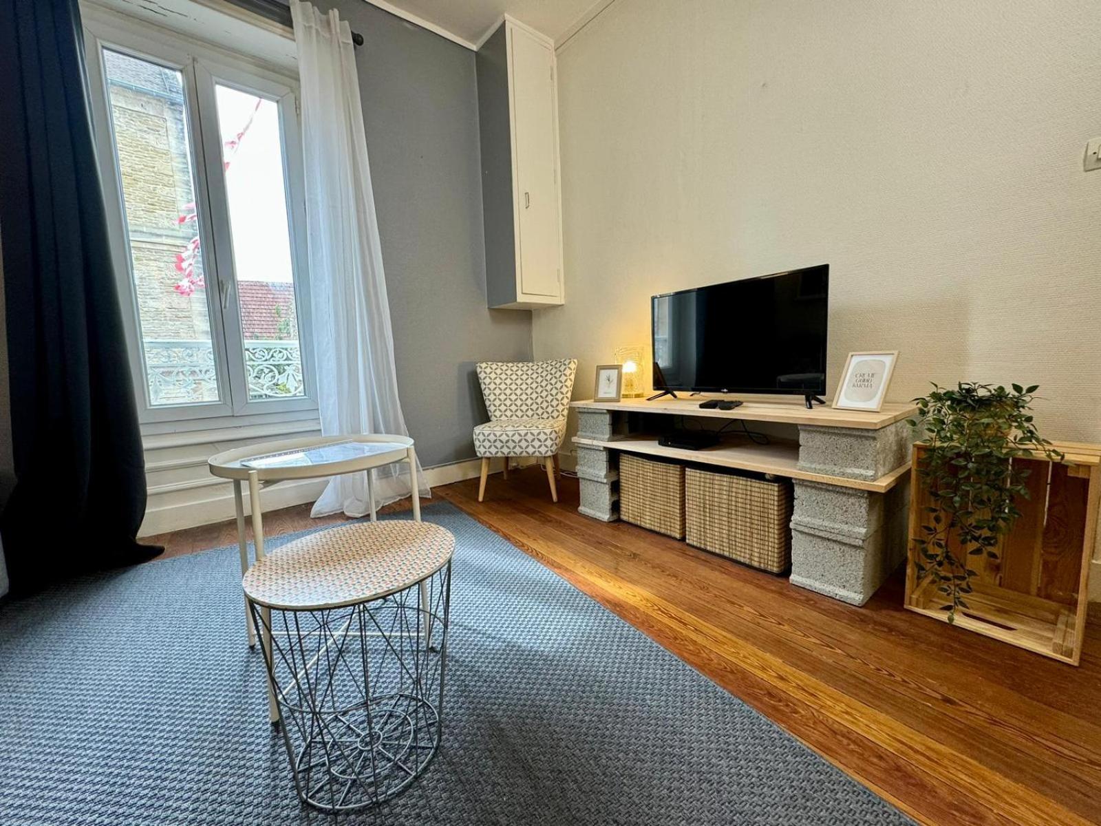 Appartement de charme 400m de la mer Bernières-sur-Mer Extérieur photo