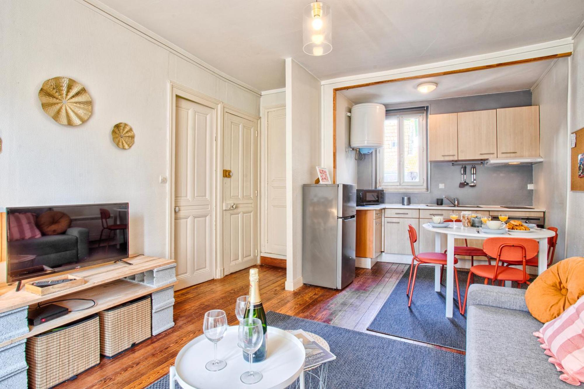 Appartement de charme 400m de la mer Bernières-sur-Mer Extérieur photo